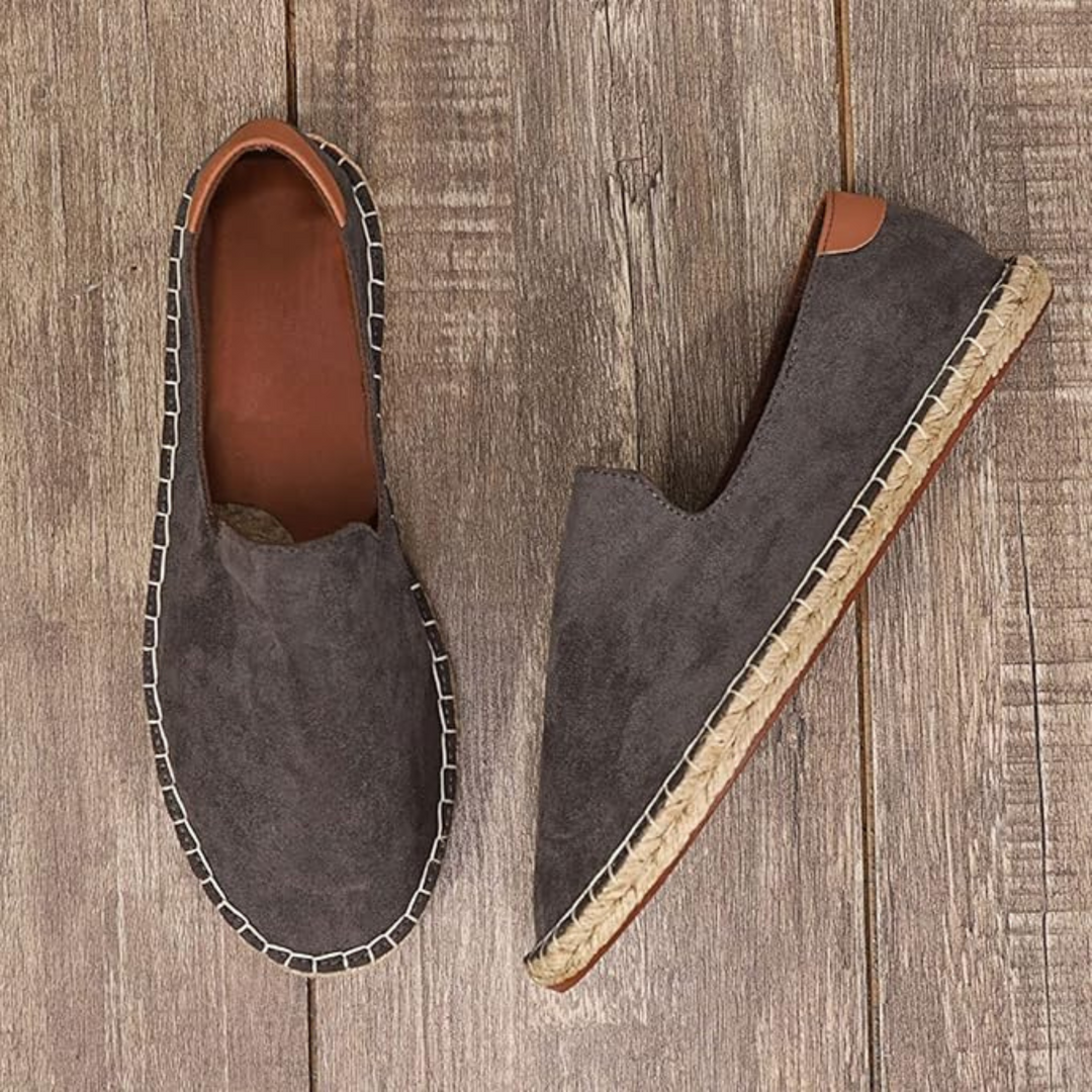 Espadrilles Aristide pour homme en toile respirante, semelle légère et souple, modèle estival adapté aux sorties décontractées.