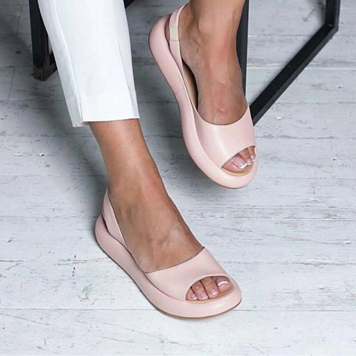 Sandales Émilie pour femme légères et estivales, design simple et confortable adapté aux journées chaudes et sorties d'été.