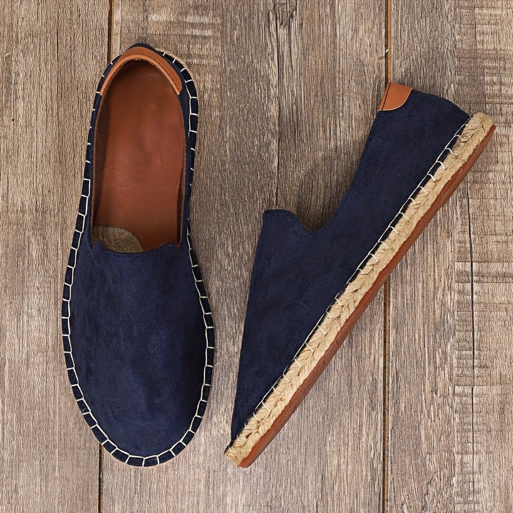 Espadrilles Aristide pour homme en toile respirante, semelle légère et souple, modèle estival adapté aux sorties décontractées.