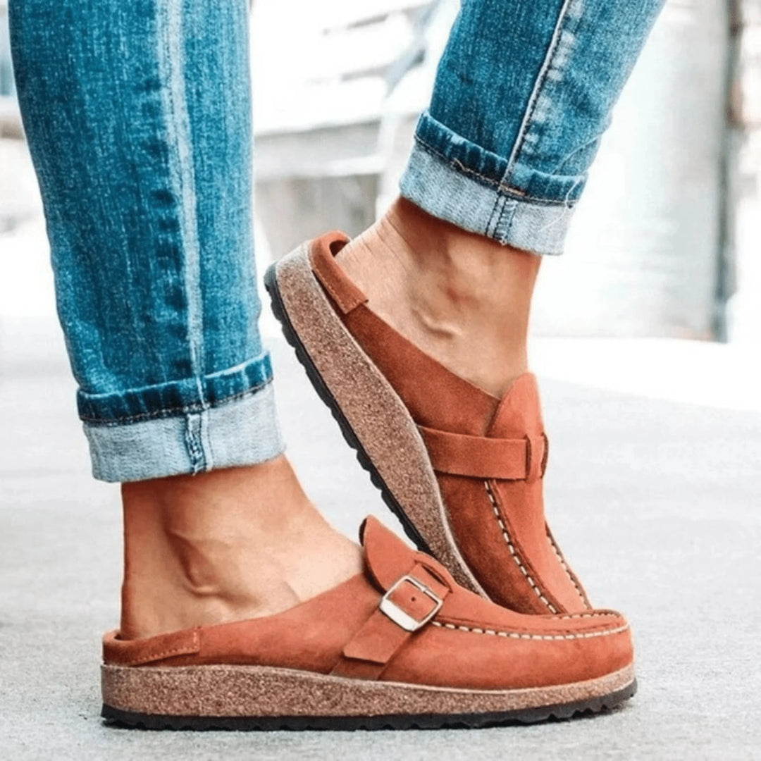 Sandales Honorine pour femme à mousse mémoire de forme, absorption des chocs et soutien personnalisé pour vos pieds.