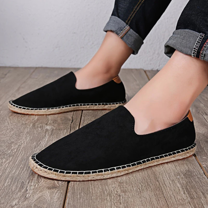 Espadrilles Aristide pour homme en toile respirante, semelle légère et souple, modèle estival adapté aux sorties décontractées.