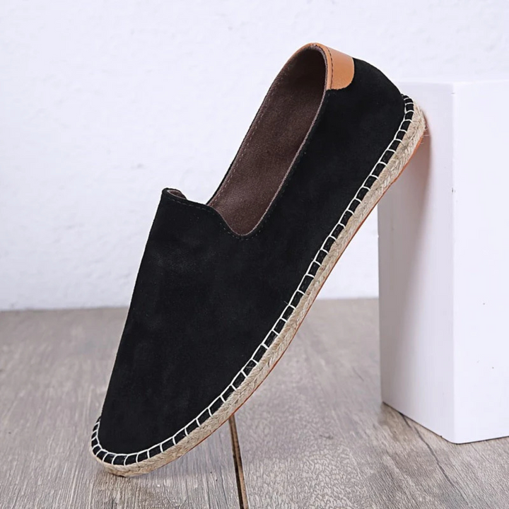 Espadrilles Aristide pour homme en toile respirante, semelle légère et souple, modèle estival adapté aux sorties décontractées.
