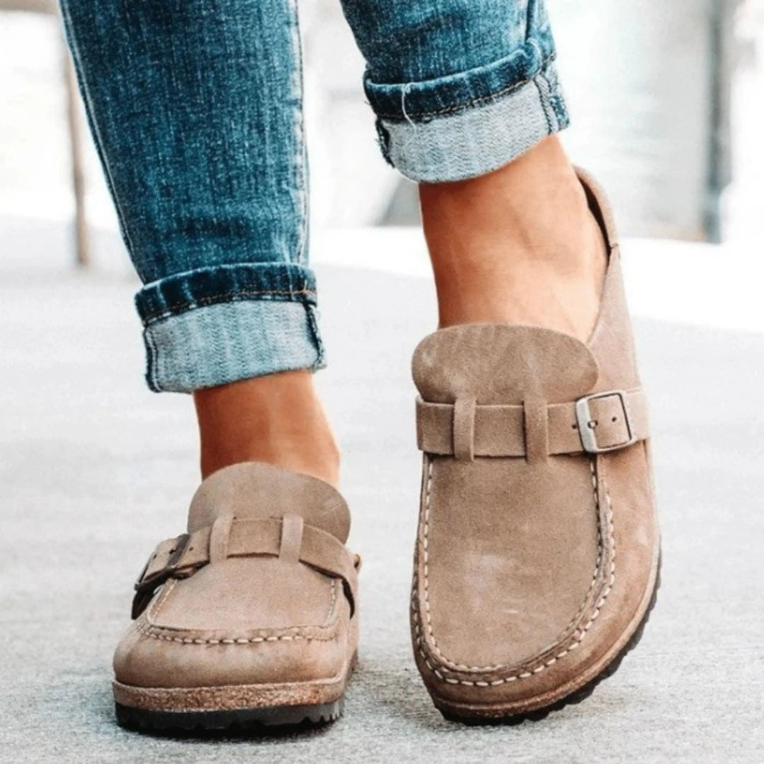 Sandales Honorine pour femme à mousse mémoire de forme, absorption des chocs et soutien personnalisé pour vos pieds.
