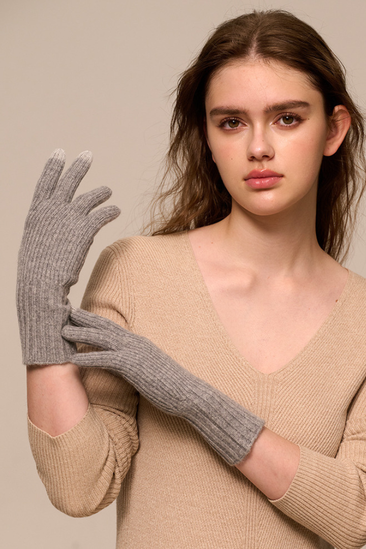 Guanti da donna in misto cashmere – maglia a coste con polsino lungo