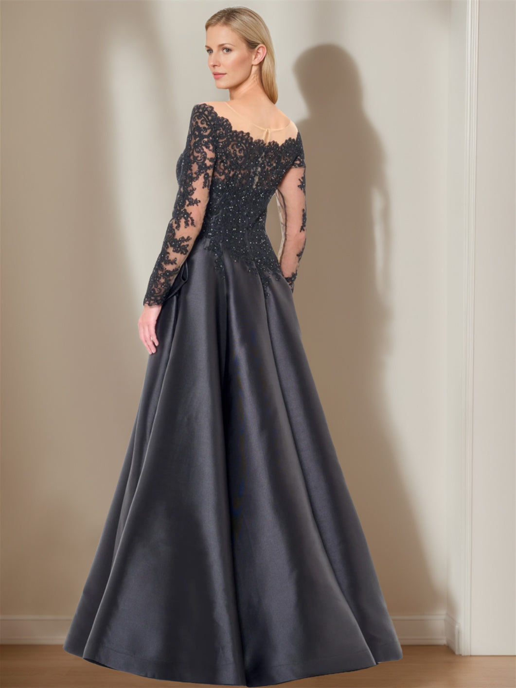 Robe De Mariée Pour Invitée Noire Pour Femme Avec Fente Haute Et Nœud | Maxi