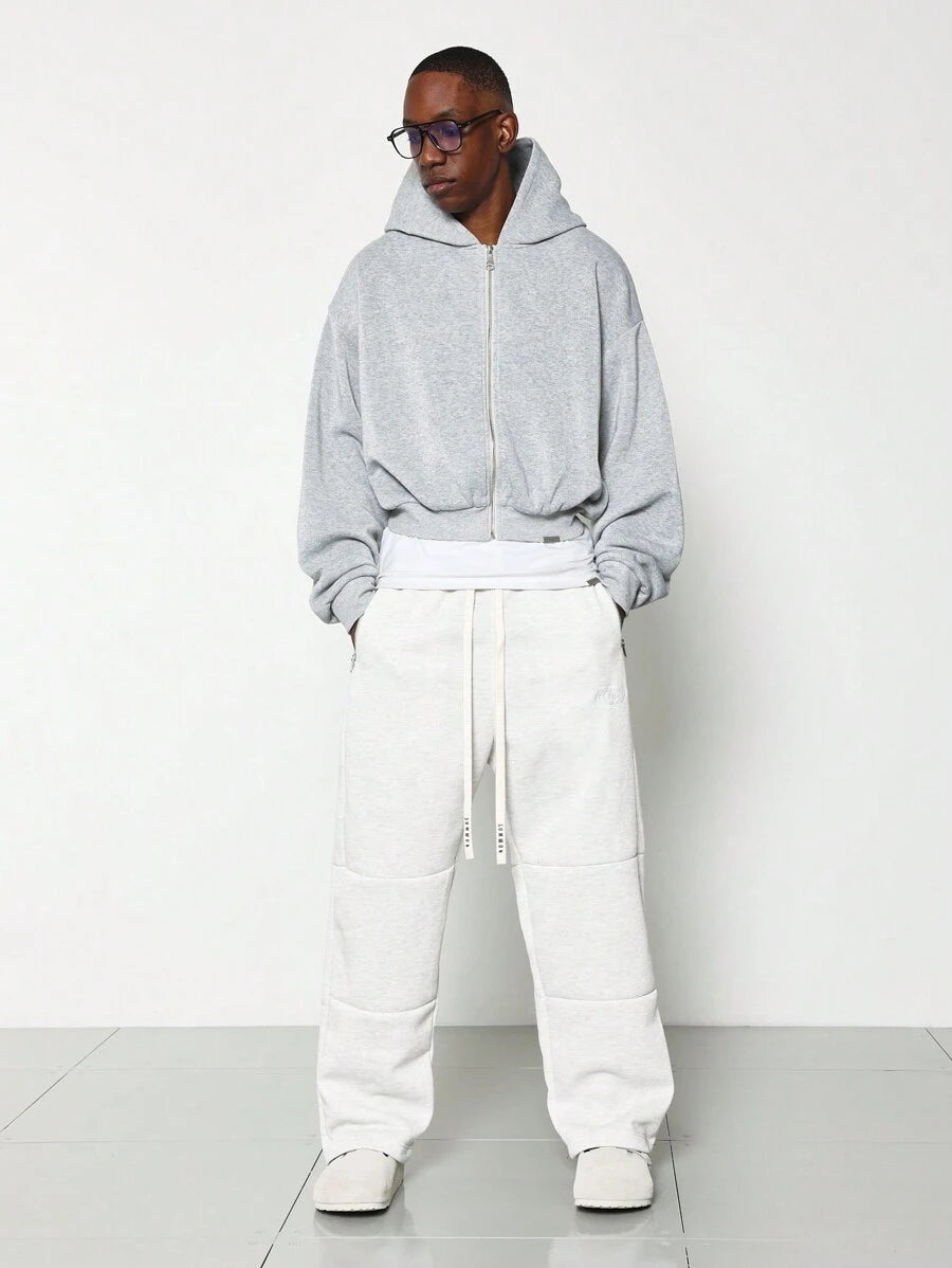 Kurzer Herren-Kapuzenpullover mit Reißverschluss, Kordelzug und Vordertaschen