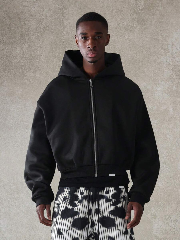 Kurzer Herren-Kapuzenpullover mit Reißverschluss, Kordelzug und Vordertaschen