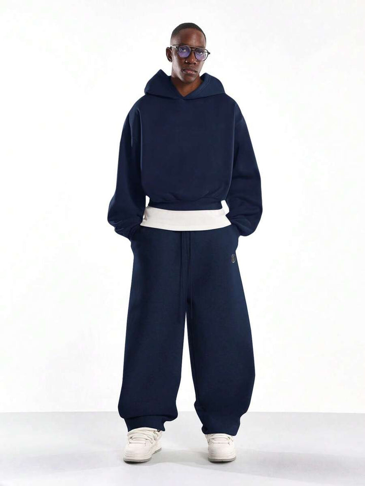 Kurzer Herren-Hoodie zum Überziehen mit langen Ärmeln und Rippbündchen