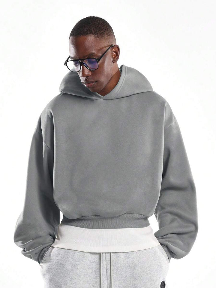 Kurzer Herren-Hoodie zum Überziehen mit langen Ärmeln und Rippbündchen