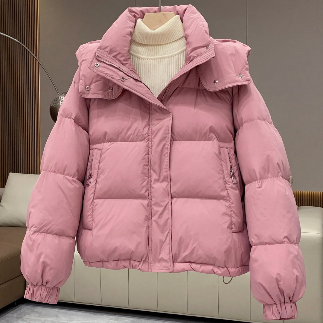 Piumino corto oversize da donna con collo alto e chiusura con cerniera