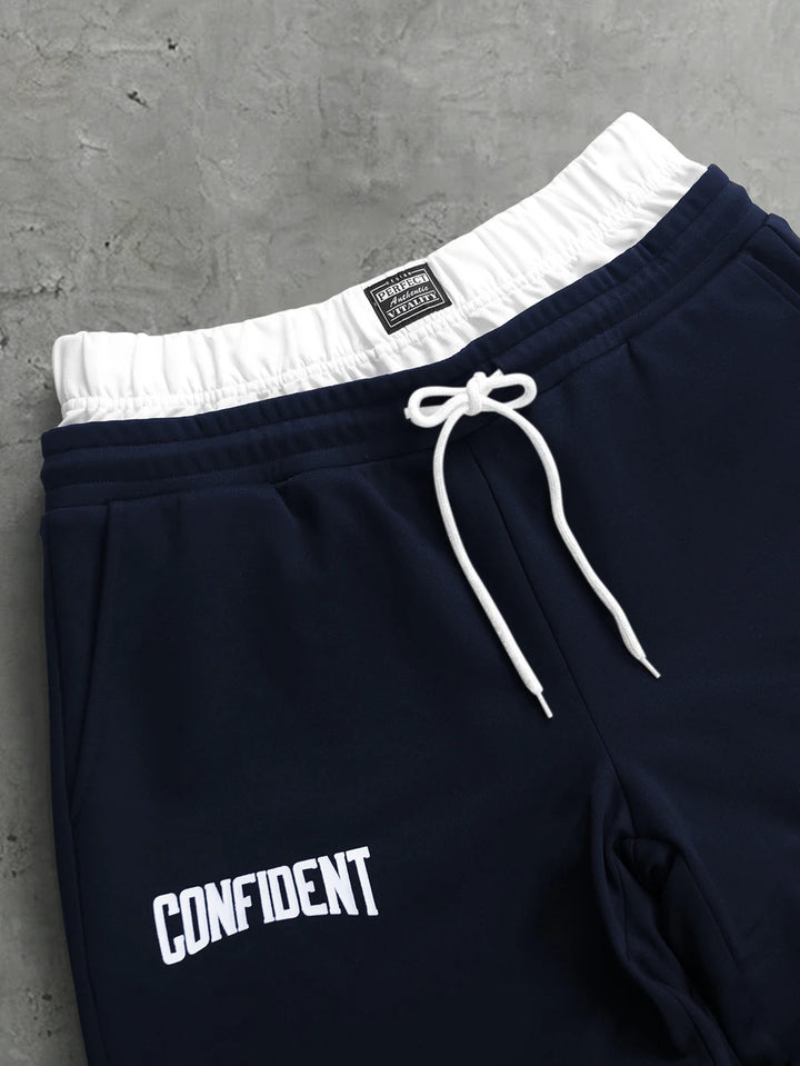 Herren-Trainingsanzug mit Rundhalsausschnitt, Gothic-Print und weiter Hose