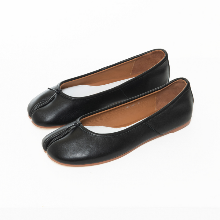 Women's Leather Tabi Flats with Split Toe and Flat Heel