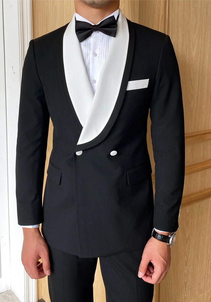 Completo da uomo a due pezzi dal taglio slim con rever a scialle a contrasto e due bottoni