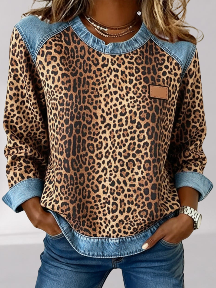Damesblouse met dierenprint - contrasterende details