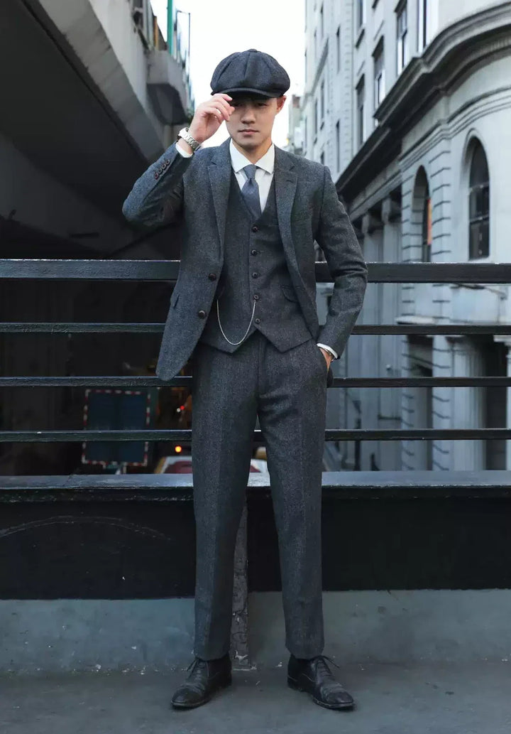 Costume Trois Pièces Homme Coupe Regular en Chevrons avec Col Notch Classique et Gilet Assorti