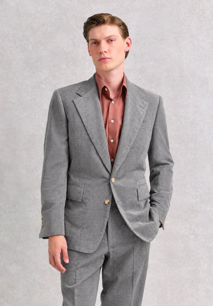Abito da uomo a due pezzi regular fit in velluto a coste con rever classico e giacca a due bottoni