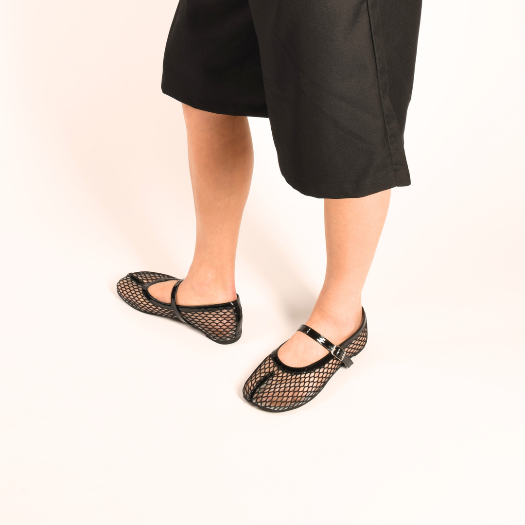 Women's Mesh Mary Jane Flats with Buckle Strap and Flat Heel