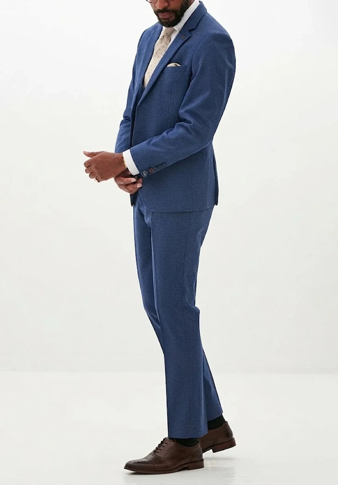 Costume Trois Pièces Homme Coupe Moderne avec Col Notch et Gilet Cinq Boutons
