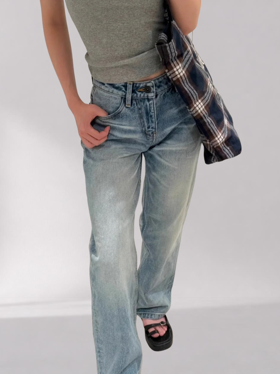 Jean Droit Femme en Coton – Délavage Vintage Taille Mi-Haute
