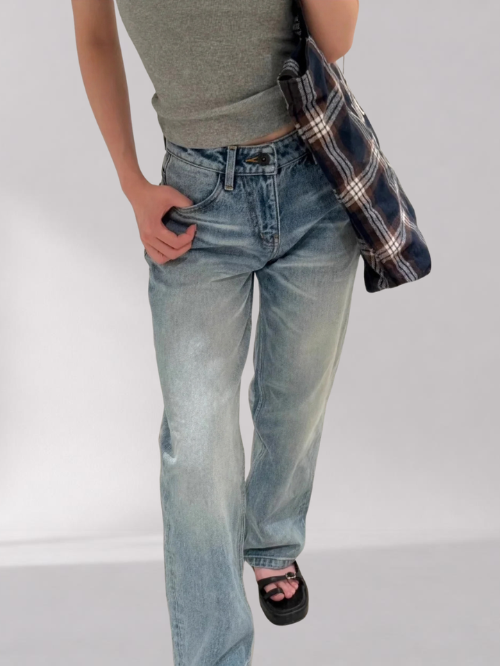 Jean Droit Femme en Coton – Délavage Vintage Taille Mi-Haute