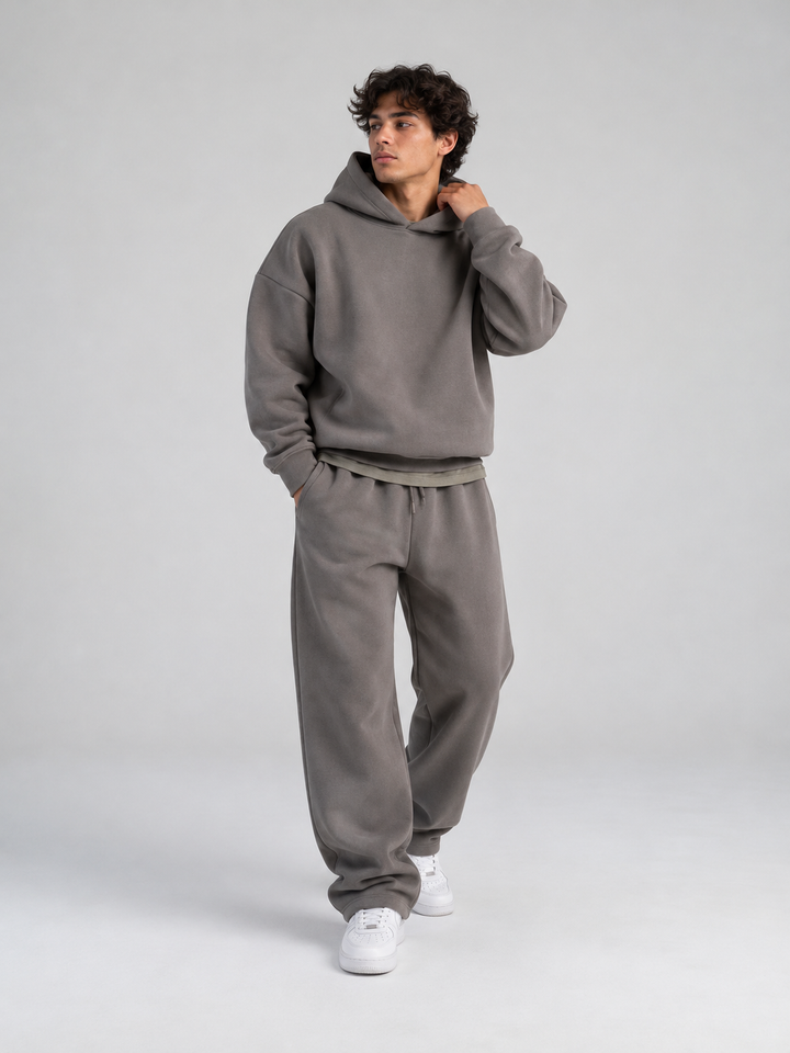 Oversized herenset met capuchon en joggingbroek met trekkoord