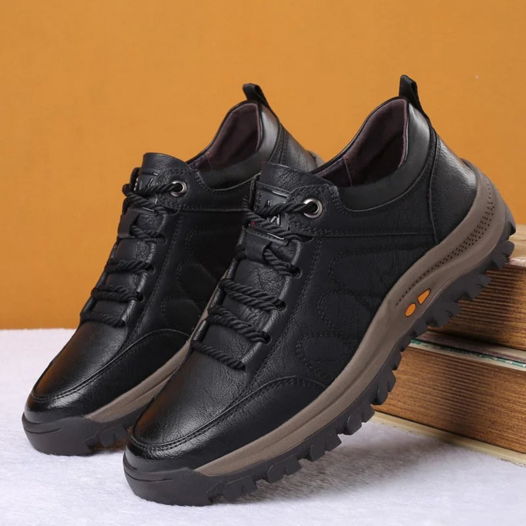 Chaussures Hippolyte pour homme imperméables avec semelle antidérapante, style moderne adapté aux conditions humides et au quotidien.