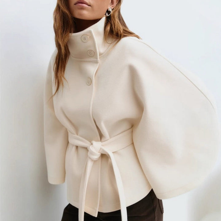 Manteau Cape Femme à Col Montant et Ceinture