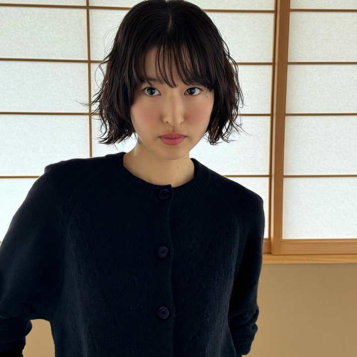 Women's Button-Up Knit Cardigan with a Crew Neck and Puff Sleeves