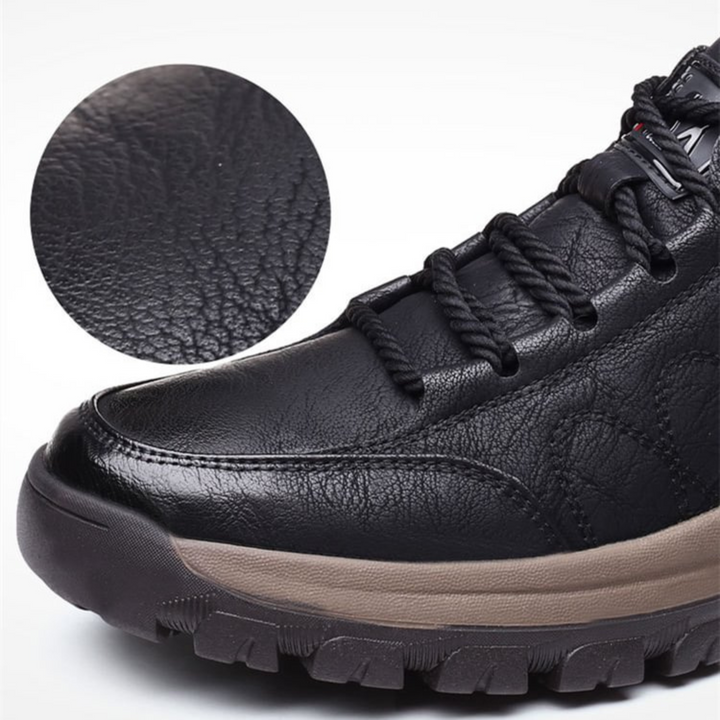 Chaussures Hippolyte pour homme imperméables avec semelle antidérapante, style moderne adapté aux conditions humides et au quotidien.