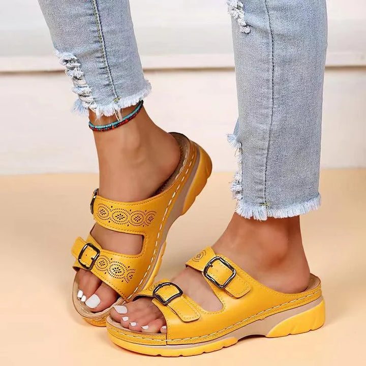 Sandales Aurore pour femme souples et orthopédiques, semelle ergonomique avec amorti optimal pour usage quotidien.