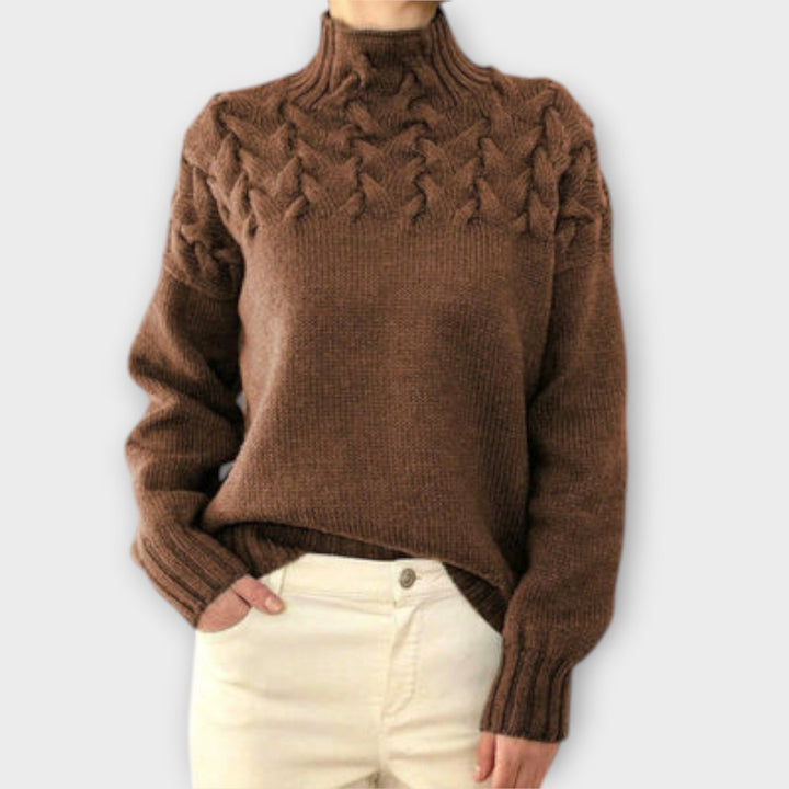 Pull Femme Noir en Maille Torsadée – Col Haut Coupe Décontractée