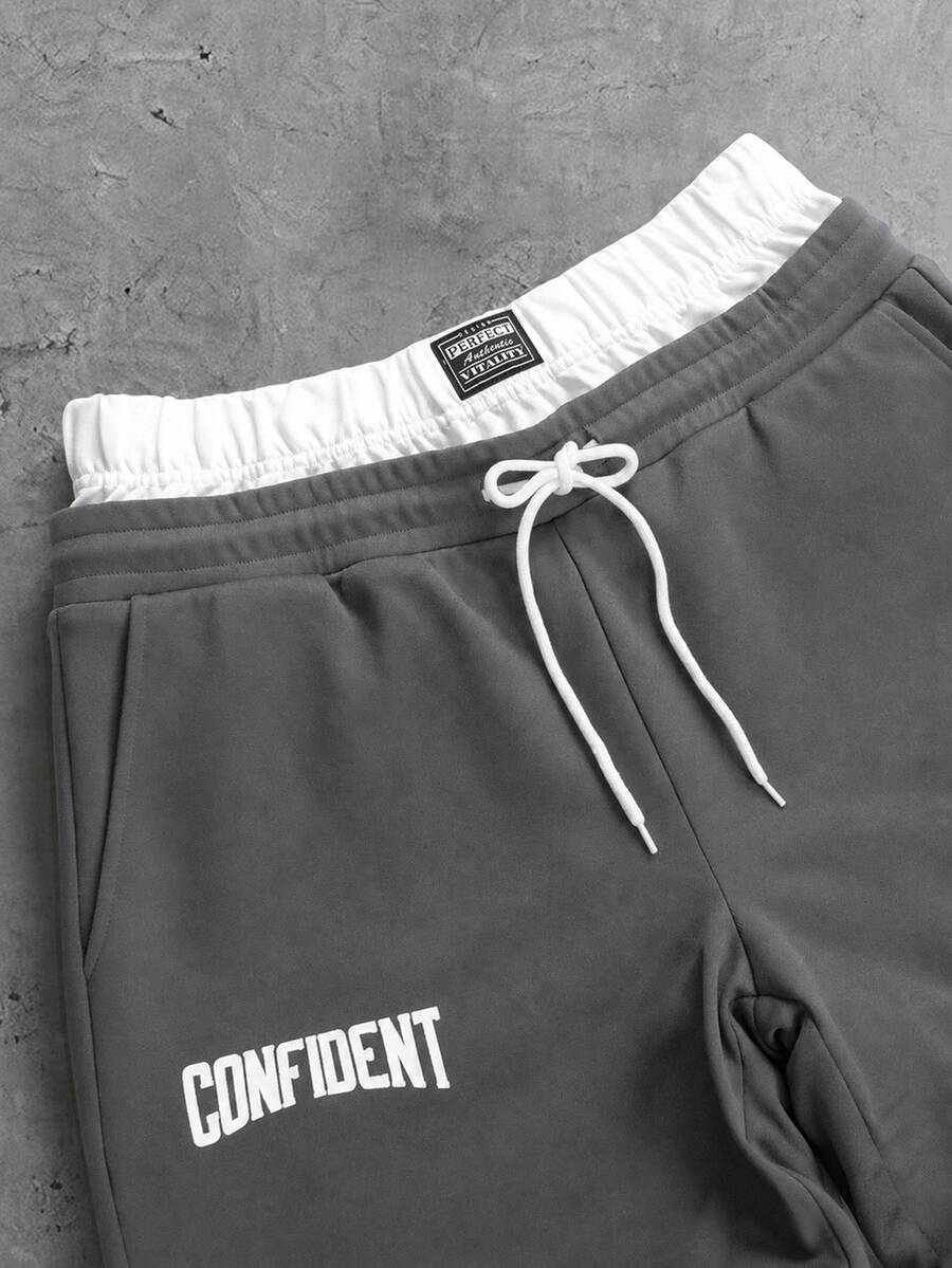 Herren-Trainingsanzug mit Rundhalsausschnitt, Gothic-Print und weiter Hose