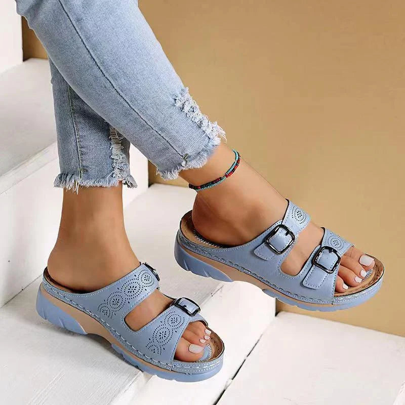 Sandales Aurore pour femme souples et orthopédiques, semelle ergonomique avec amorti optimal pour usage quotidien.