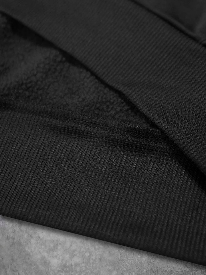 Herren-Trainingsanzug mit Kapuze und Reißverschluss sowie Hose mit kontrastierenden Streifen
