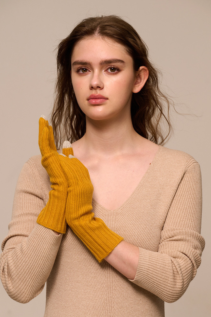 Guanti da donna in misto cashmere – maglia a coste con polsino lungo