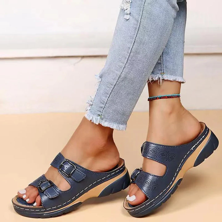 Sandales Aurore pour femme souples et orthopédiques, semelle ergonomique avec amorti optimal pour usage quotidien.