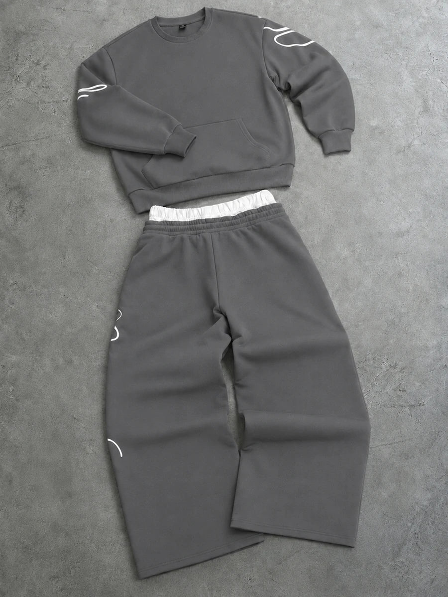 Herren-Trainingsanzug mit Rundhalsausschnitt, Gothic-Print und weiter Hose
