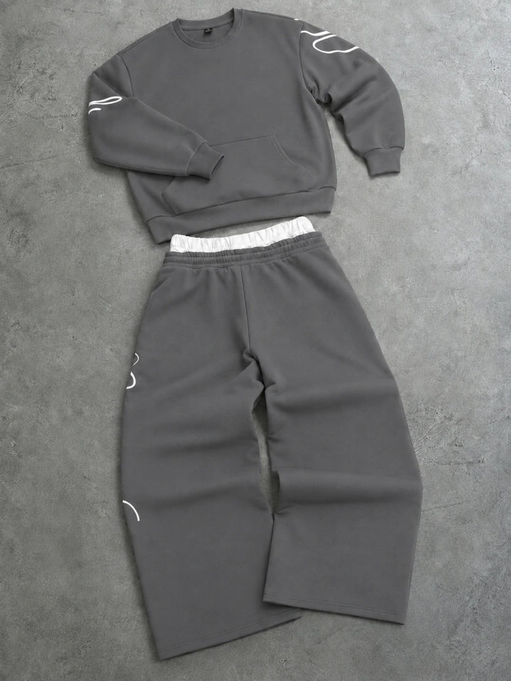 Herren-Trainingsanzug mit Rundhalsausschnitt, Gothic-Print und weiter Hose