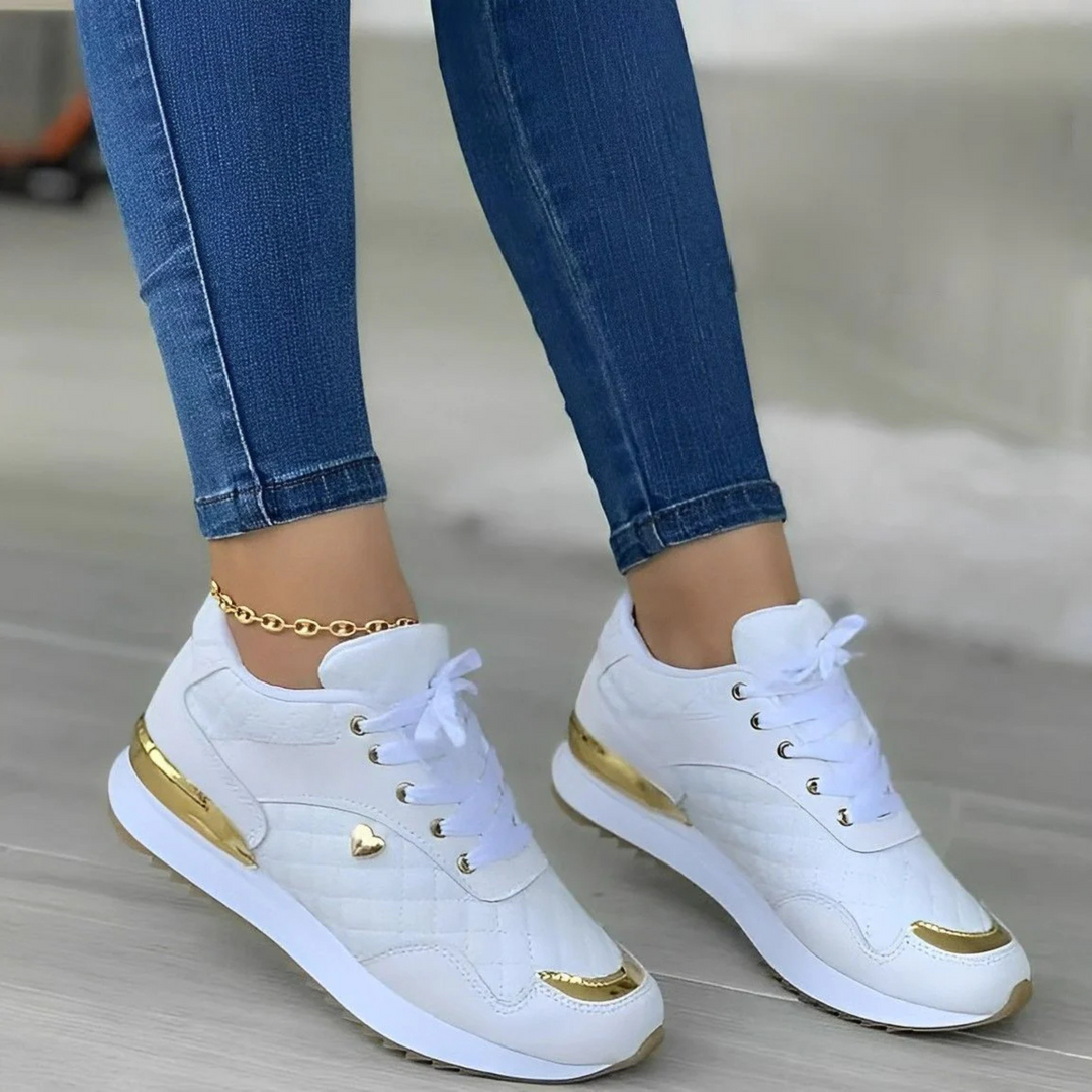 Baskets Constance pour femme à conception ergonomique, semelle innovante adaptée aux journées actives et port sportif quotidien.