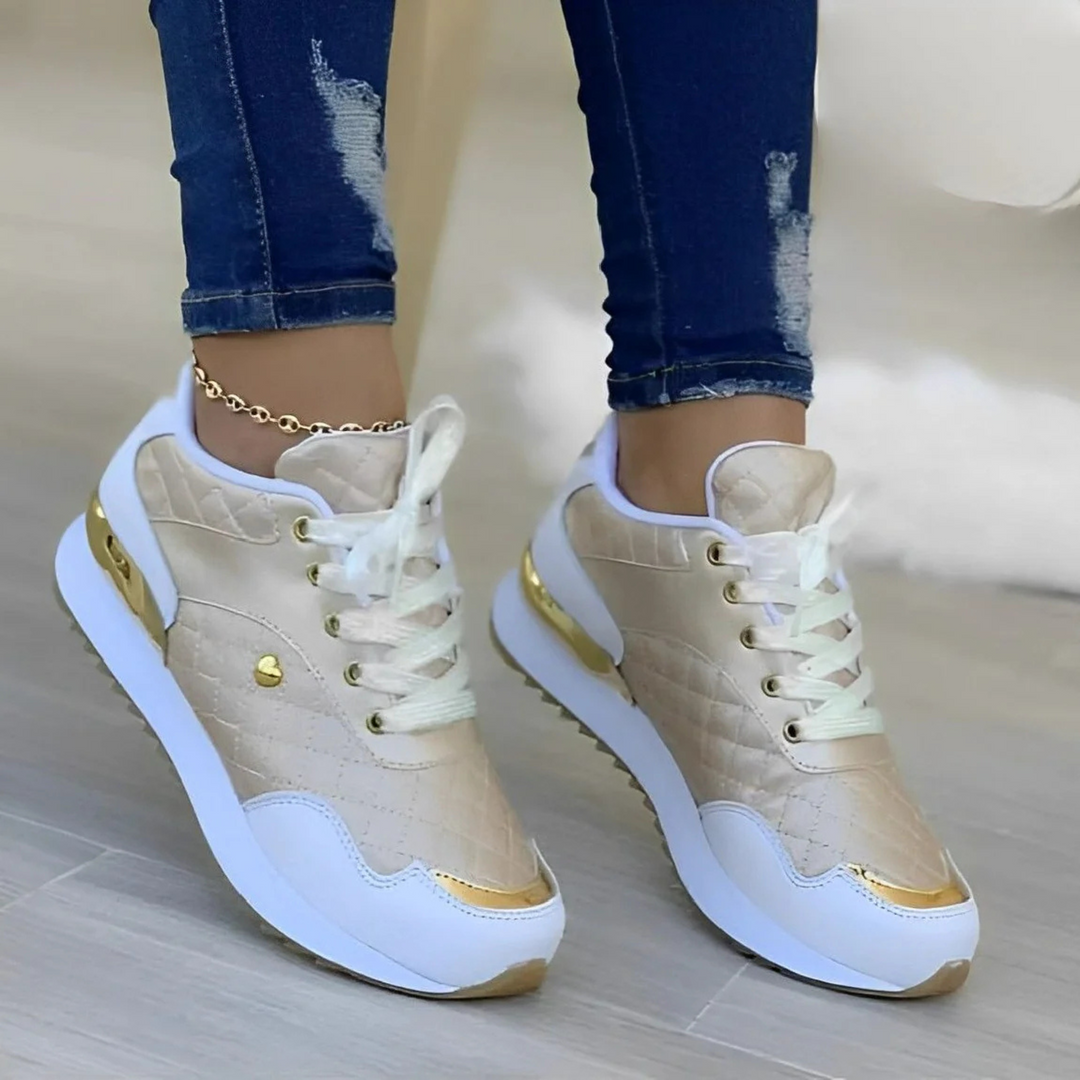 Baskets Constance pour femme à conception ergonomique, semelle innovante adaptée aux journées actives et port sportif quotidien.