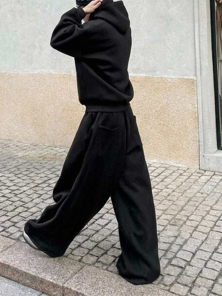 Men’s Hooded Tracksuit Set with Loose Fit and Wide-Leg Pants with Drawstring