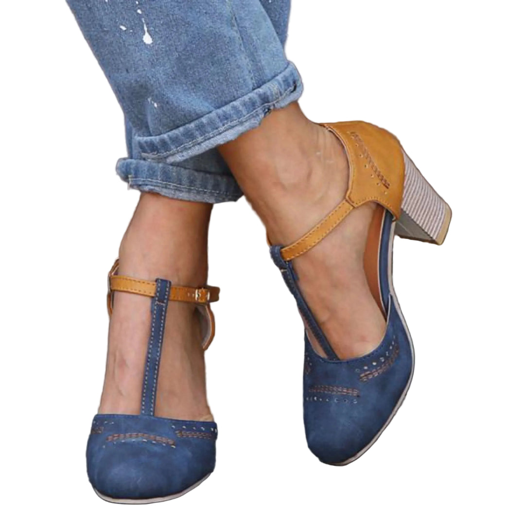 Élégants talons bicolores avec un design chic et moderne, parfaits pour une sortie festive. Confortables avec une touche de style, idéals pour compléter vos tenues de soirée.