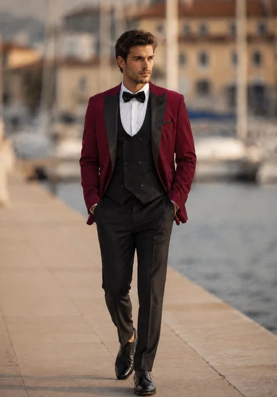 Costume Trois Pièces Homme Coupe Classique avec Col Contrastant et Gilet Boutonné