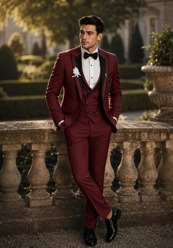 Costume Trois Pièces Homme Coupe Slim avec Col Peak et Gilet Croisé