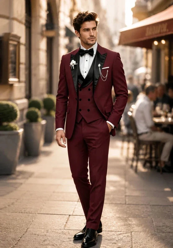Costume Trois Pièces Homme Coupe Slim avec Col Peak Contrastant et Gilet Croisé