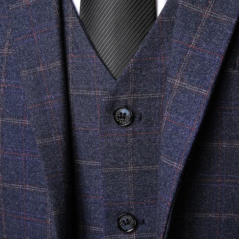 Costume Trois Pièces Invité À Un Mariage Pour Homme | À Carreaux