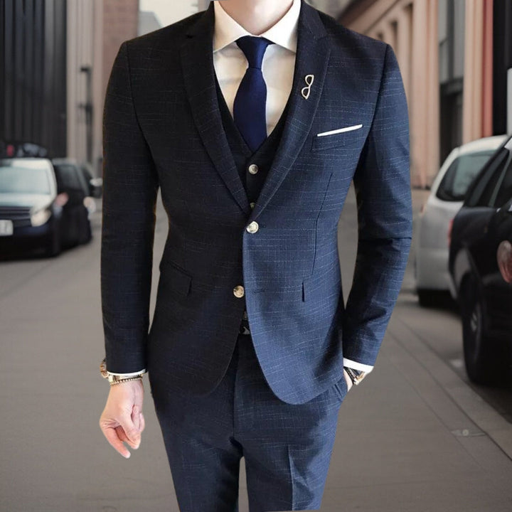 Costume Invité À Un Mariage Trois Pièces Moderne Pour Homme | Motif Texturé
