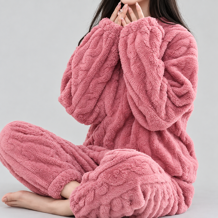 Women's Warm Fleece Loose-Fit Pajama Set
