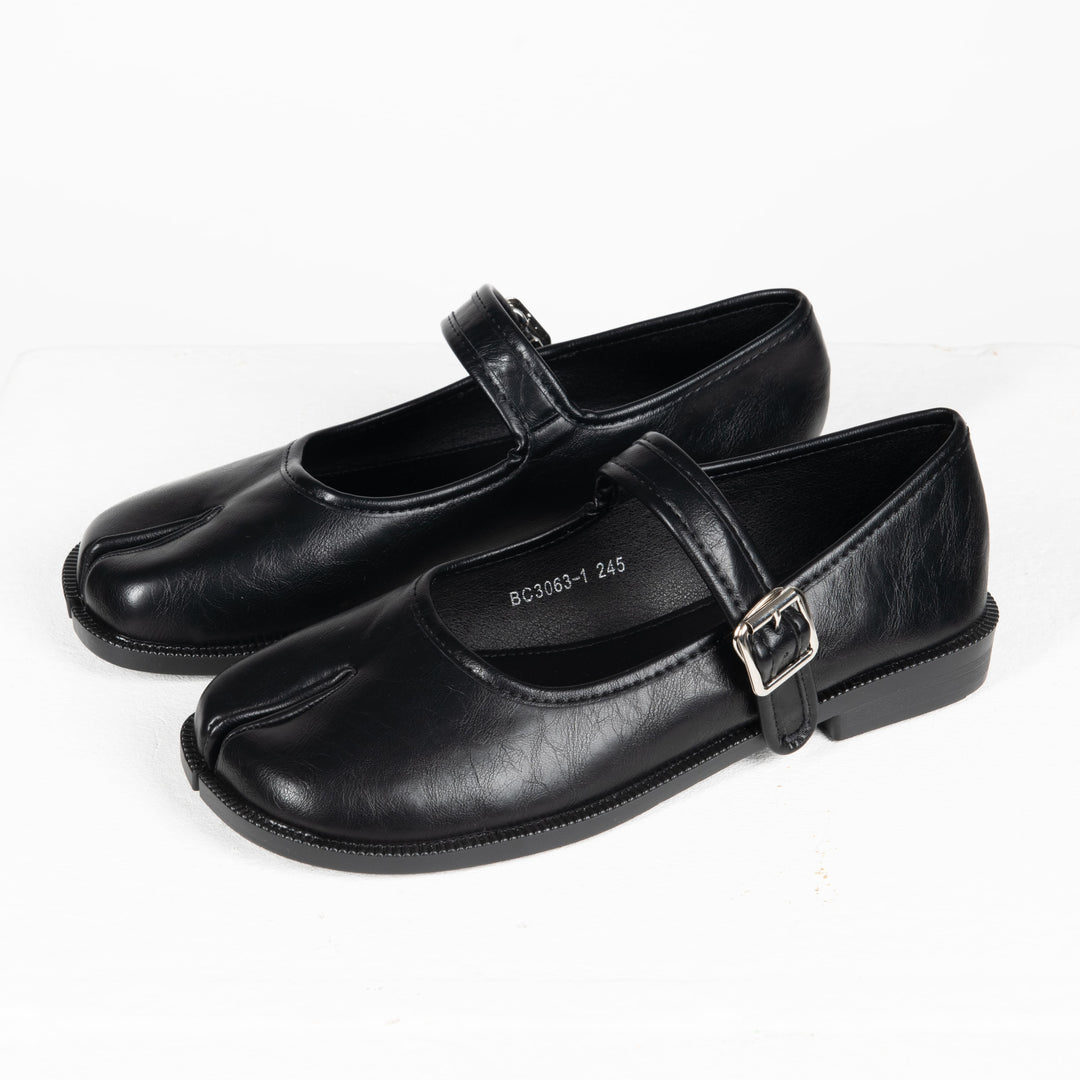 Women's Faux Leather Mary Jane Shoes with Buckle Strap and Split Toe