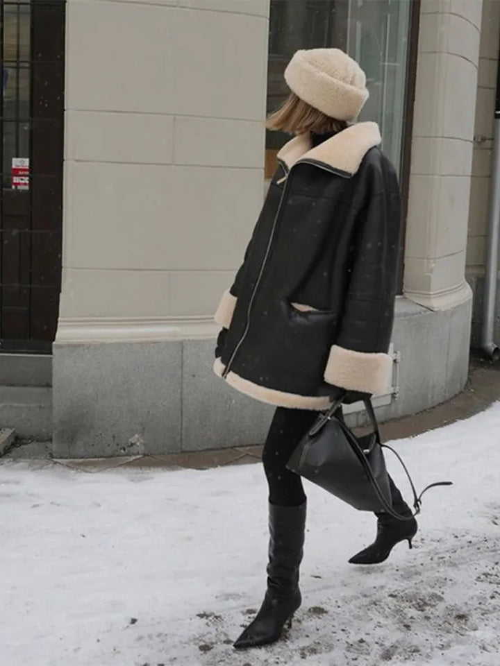Veste en Cuir d'Agneau Véritable pour Femme Noire avec Col en Fausse Fourrure Oversize